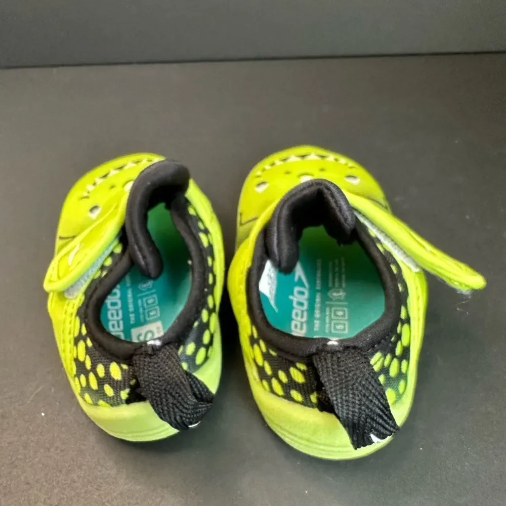 Speedo Neon Green Toddler Dinosaur‎ Water Shoes Size S (5-6)
